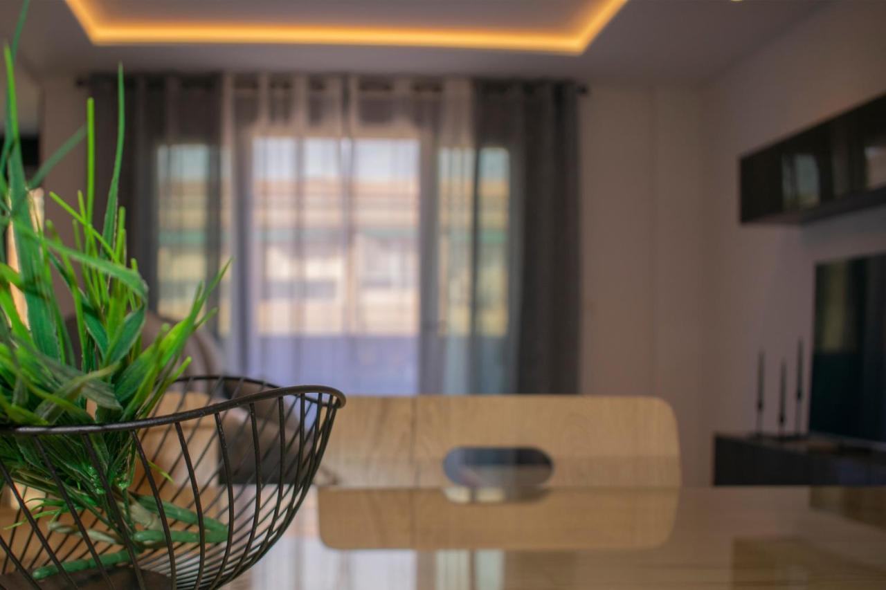 Deluxe Apartament アルカラ・ラ・レアル エクステリア 写真