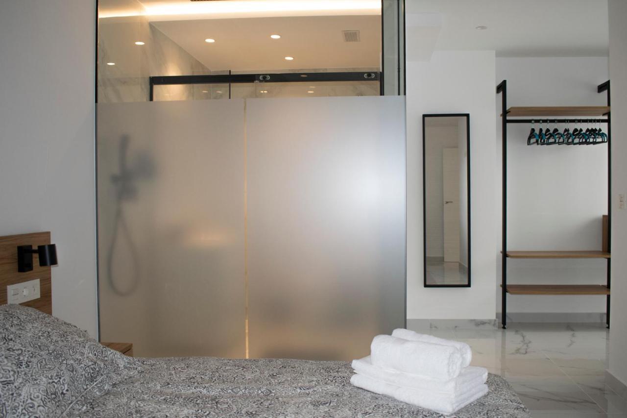 Deluxe Apartament アルカラ・ラ・レアル エクステリア 写真